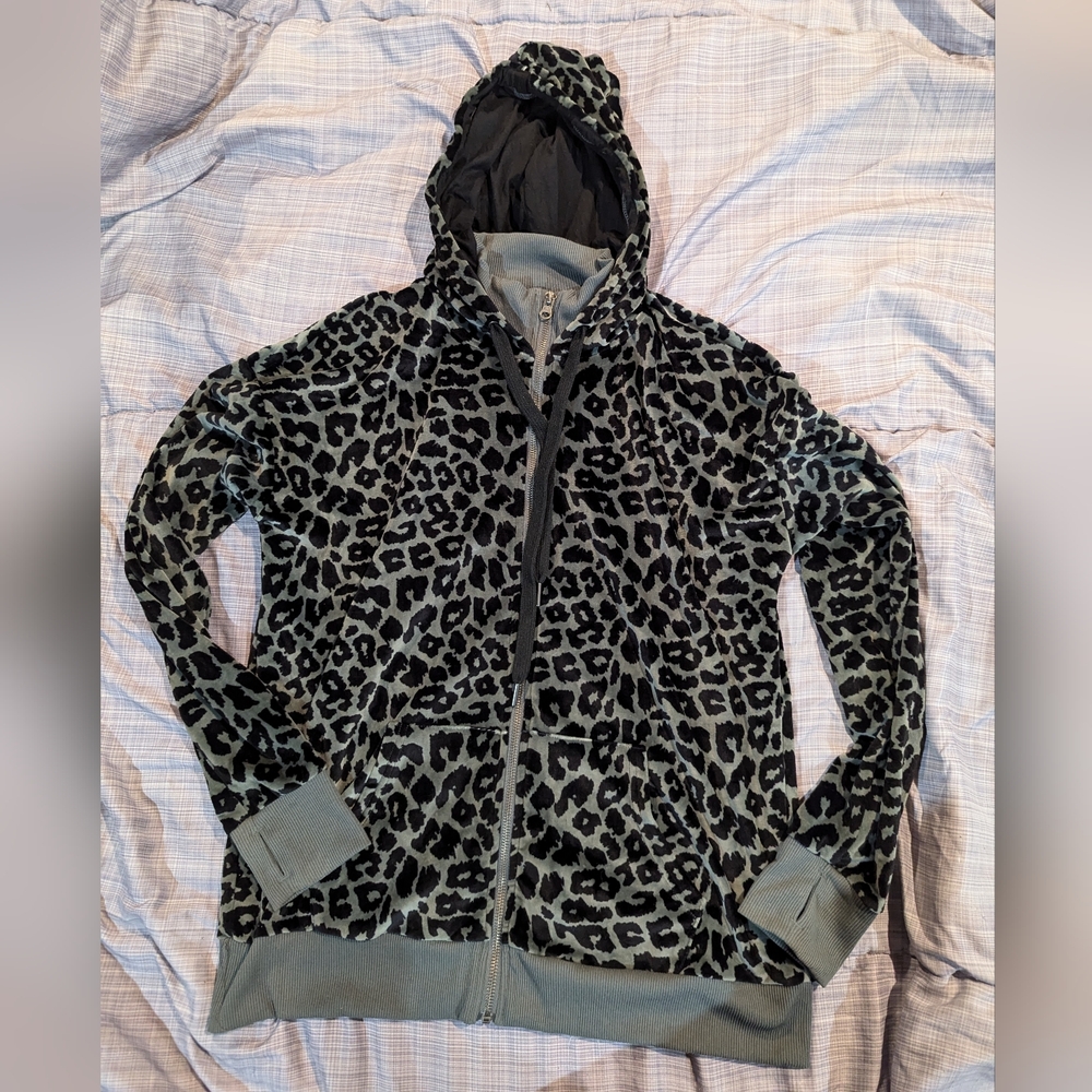Lularoe M Cozy Velour Bethany Zip-up